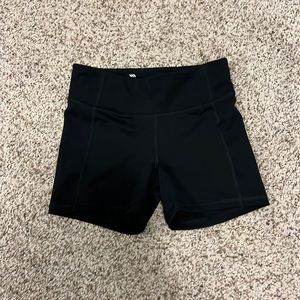 Black bike shorts size small